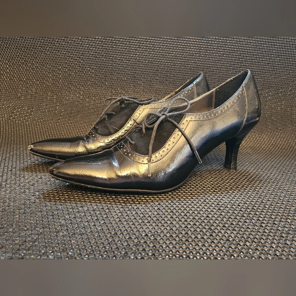 Etienne Aigner Black Heeled Shoes - Picture 3 of 12